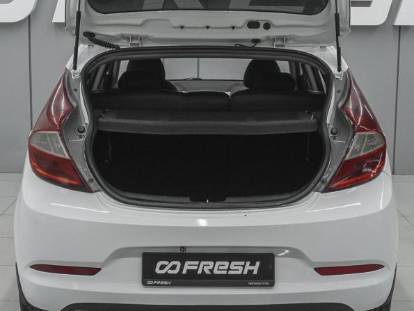 Hyundai Solaris I Рестайлинг с пробегом 2015 года, цена 830 000 рублей, 126861 км, хэтчбек, Автокод Объявления