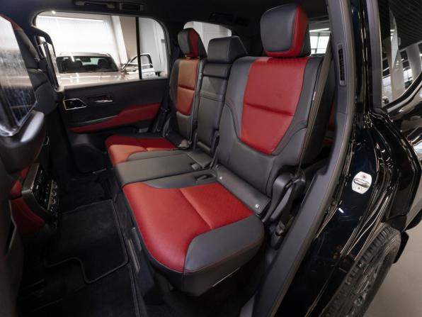 Toyota Land Cruiser 300 Series с пробегом 2025 года, цена 14 400 000 рублей, 90 км, внедорожник, Автокод Объявления