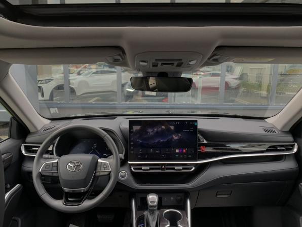 Toyota Highlander IV (XU70) с пробегом 2026 года, цена 5 399 000 рублей, 2460 км, внедорожник, Автокод Объявления