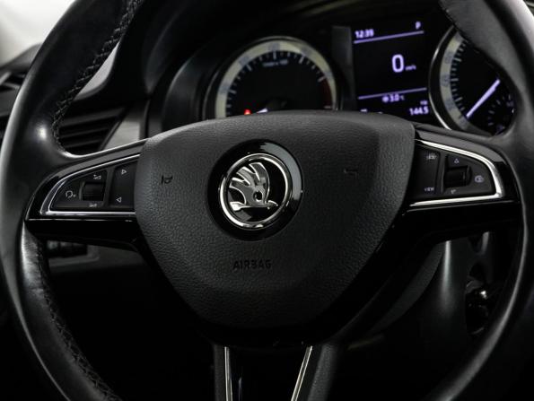 Skoda Rapid I Рестайлинг с пробегом 2018 года, цена 1 599 000 рублей, 69046 км, лифтбек, Автокод Объявления
