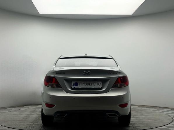 Hyundai Solaris I с пробегом 2013 года, цена 739 000 рублей, 146000 км, седан, Автокод Объявления