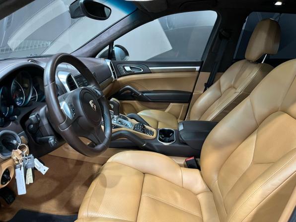 Porsche Cayenne II (958) с пробегом 2011 года, цена 2 379 000 рублей, 239700 км, внедорожник, Автокод Объявления