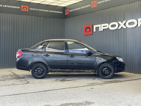 Lada (ВАЗ) Granta I с пробегом 2013 года, цена 100 000 рублей, 200000 км, седан, Автокод Объявления
