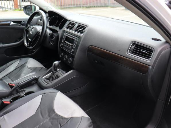 Volkswagen Jetta VI Рестайлинг с пробегом 2015 года, цена 970 000 рублей, 227246 км, седан, Автокод Объявления