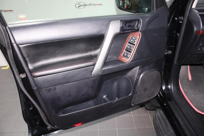 Toyota Land Cruiser Prado 150 Series Рестайлинг 1 с пробегом 2014 года, цена 3 300 000 рублей, 150151 км, внедорожник, Автокод Объявления