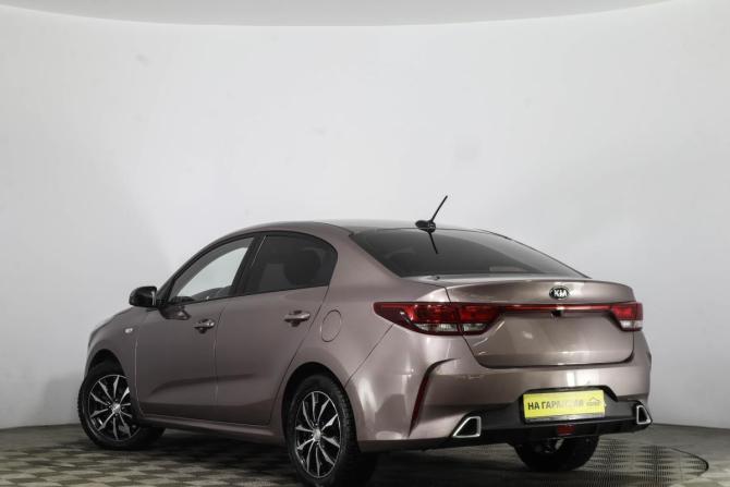 Kia Rio IV Рестайлинг с пробегом 2021 года, цена 1 229 000 рублей, 171000 км, седан, Автокод Объявления