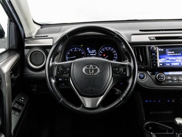 Toyota RAV4 IV (XA40) Рестайлинг с пробегом 2019 года, цена 2 075 000 рублей, 176252 км, внедорожник, Автокод Объявления