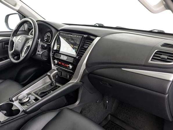 Mitsubishi Pajero Sport III Рестайлинг с пробегом 2020 года, цена 3 700 000 рублей, 63023 км, внедорожник, Автокод Объявления
