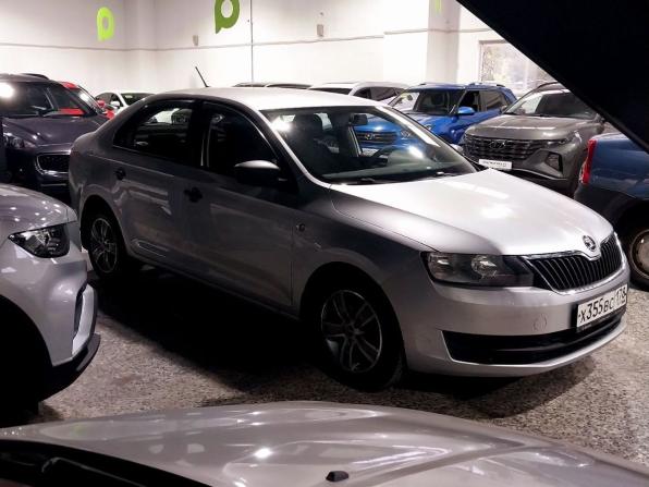 Skoda Rapid I Рестайлинг с пробегом 2017 года, цена 1 040 000 рублей, 98212 км, лифтбек, Автокод Объявления