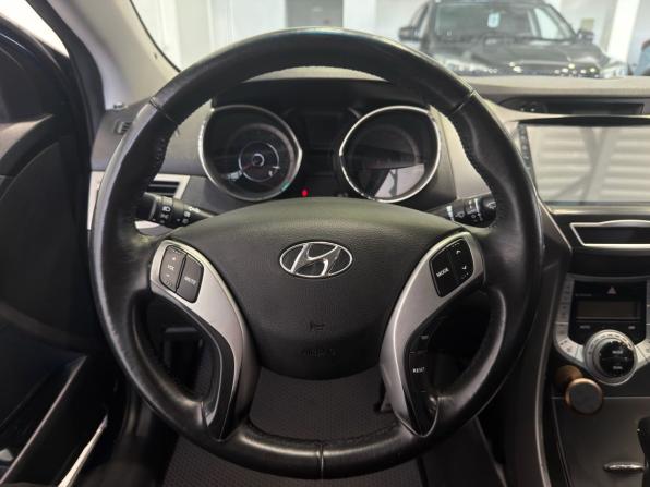 Hyundai Elantra V (MD) с пробегом 2012 года, цена 999 900 рублей, 178750 км, седан, Автокод Объявления