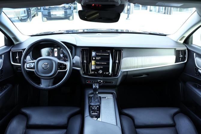 Volvo S90 II Рестайлинг с пробегом 2021 года, цена 3 043 000 рублей, 83441 км, седан, Автокод Объявления