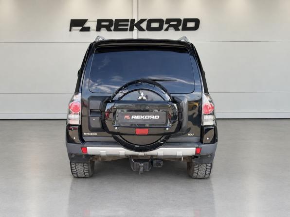 Mitsubishi Pajero IV с пробегом 2007 года, цена 1 929 000 рублей, 278421 км, внедорожник, Автокод Объявления