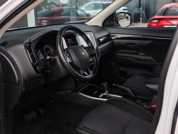 Mitsubishi Outlander III Рестайлинг 3 с пробегом 2019 года, цена 2 150 000 рублей, 77082 км, внедорожник, Автокод Объявления
