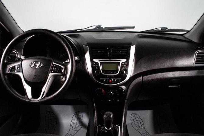 Hyundai Solaris I с пробегом 2011 года, цена 499 000 рублей, 211998 км, хэтчбек, Автокод Объявления