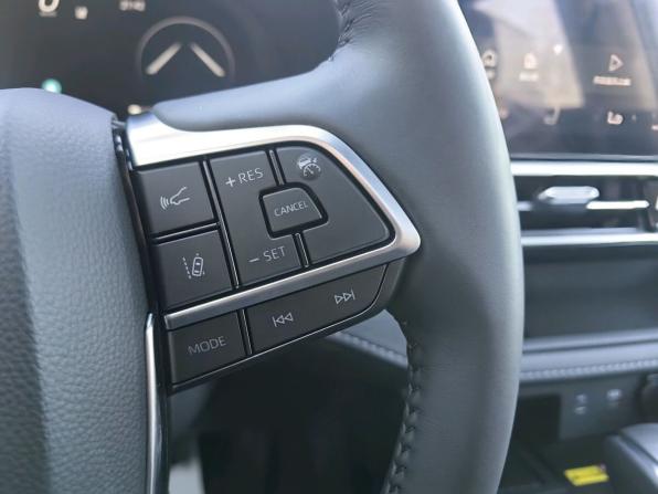 Toyota Highlander IV (XU70) с пробегом 2025 года, цена 5 399 000 рублей, 100 км, внедорожник, Автокод Объявления