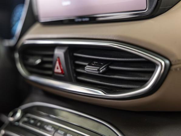 Hyundai Santa Fe IV Рестайлинг с пробегом 2022 года, цена 3 628 000 рублей, 96400 км, внедорожник, Автокод Объявления