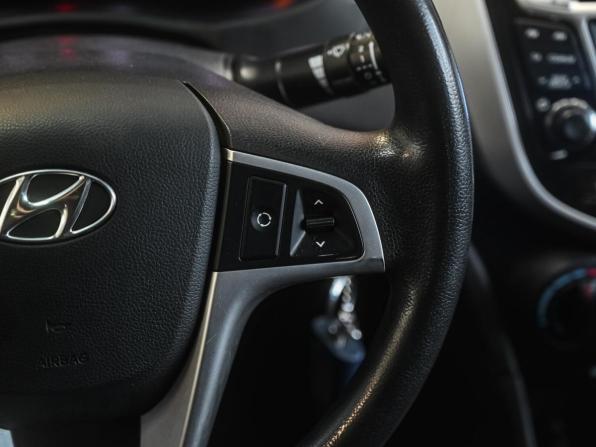Hyundai Solaris I с пробегом 2012 года, цена 839 000 рублей, 118419 км, седан, Автокод Объявления