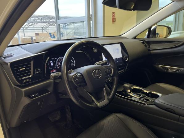 Lexus NX I Рестайлинг с пробегом 2021 года, цена 5 350 000 рублей, 44900 км, внедорожник, Автокод Объявления