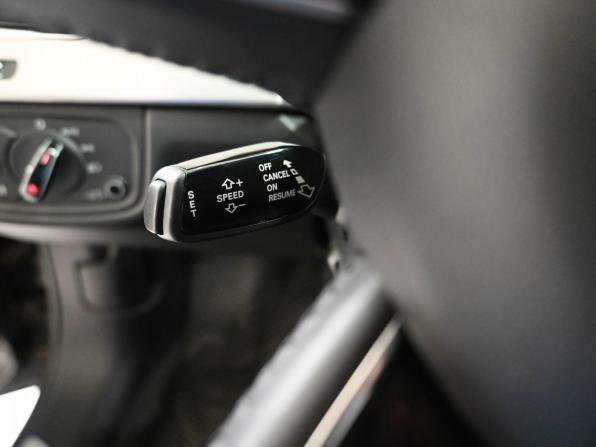 Audi A8 III (D4) Рестайлинг с пробегом 2014 года, цена 1 989 900 рублей, 142000 км, седан, Автокод Объявления