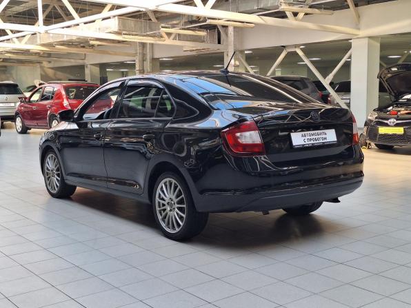Skoda Rapid I Рестайлинг с пробегом 2018 года, цена 1 155 000 рублей, 169716 км, лифтбек, Автокод Объявления