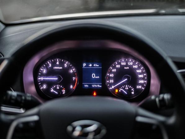 Hyundai Solaris II с пробегом 2017 года, цена 1 065 000 рублей, 127509 км, седан, Автокод Объявления