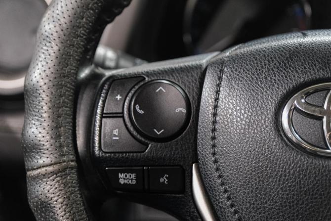 Toyota RAV4 IV (XA40) Рестайлинг с пробегом 2016 года, цена 2 299 000 рублей, 206000 км, внедорожник, Автокод Объявления