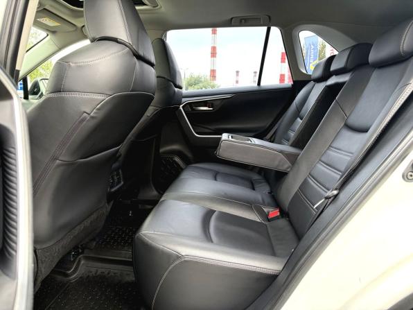 Toyota RAV4 V (XA50) с пробегом 2021 года, цена 3 600 000 рублей, 77316 км, внедорожник, Автокод Объявления