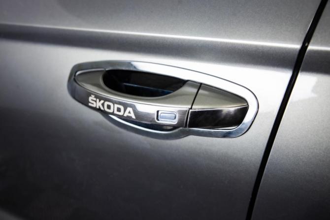 Skoda Karoq I с пробегом 2020 года, цена 2 549 000 рублей, 66500 км, внедорожник, Автокод Объявления