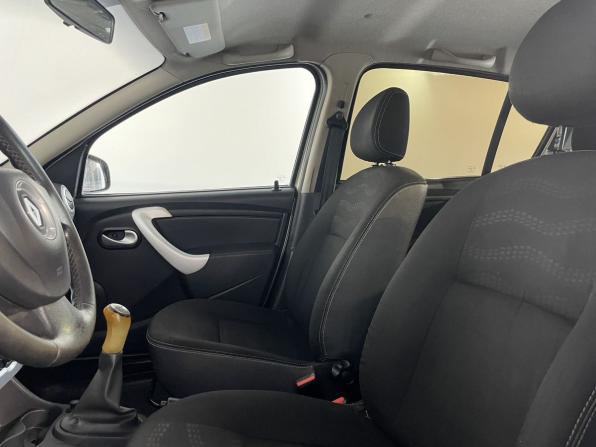 Renault Sandero I с пробегом 2013 года, цена 439 900 рублей, 350000 км, хэтчбек, Автокод Объявления
