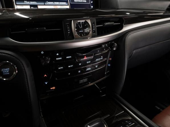 Lexus LX III Рестайлинг 2 с пробегом 2018 года, цена 9 100 000 рублей, 104122 км, внедорожник, Автокод Объявления