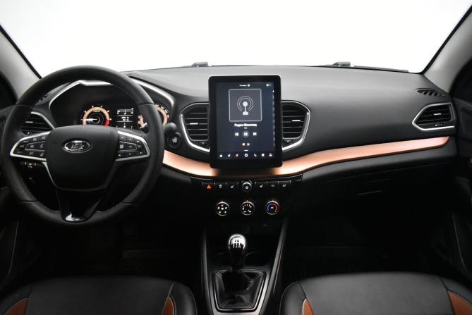 Lada (ВАЗ) Vesta I с пробегом 2025 года, цена 1 750 000 рублей, 16588 км, универсал, Автокод Объявления