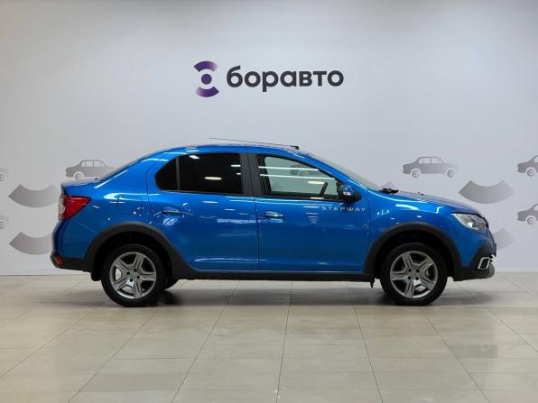 Renault Logan II Рестайлинг с пробегом 2018 года, цена 1 199 000 рублей, 79534 км, седан, Автокод Объявления