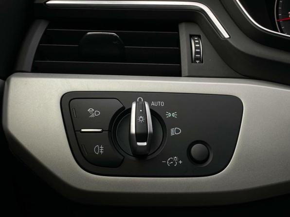 Audi A4 V (B9) Рестайлинг с пробегом 2020 года, цена 3 095 500 рублей, 96413 км, седан, Автокод Объявления