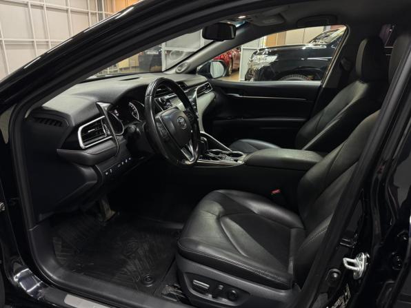 Toyota Camry VIII (XV70) с пробегом 2019 года, цена 2 697 000 рублей, 139200 км, седан, Автокод Объявления