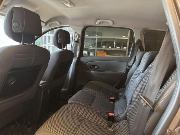 Renault Scenic III с пробегом 2011 года, цена 702 000 рублей, 326135 км, компактвэн, Автокод Объявления