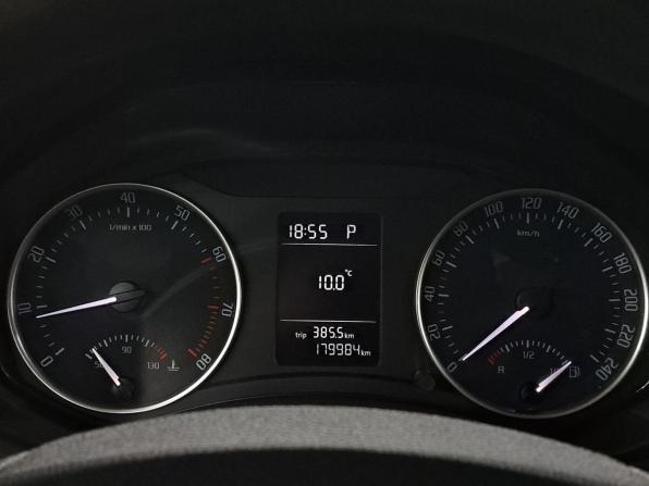Skoda Octavia II (A5) Рестайлинг с пробегом 2011 года, цена 710 000 рублей, 180000 км, лифтбек, Автокод Объявления
