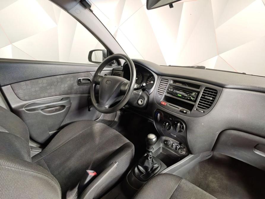 Kia Rio II Москва  - изображение 11