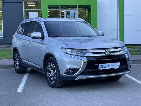 Mitsubishi Outlander III Рестайлинг 2 с пробегом 2017 года, цена 1 799 000 рублей, 153695 км, внедорожник, Автокод Объявления