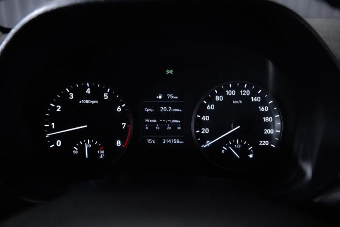 Hyundai Solaris II с пробегом 2017 года, цена 799 000 рублей, 314147 км, седан, Автокод Объявления