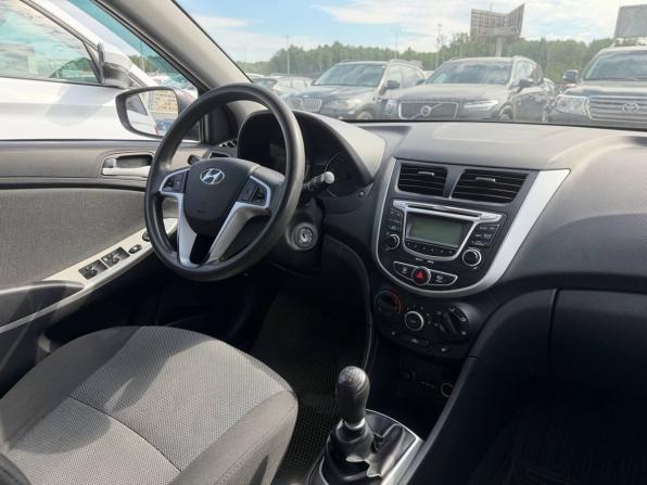 Hyundai Solaris I с пробегом 2011 года, цена 530 000 рублей, 211897 км, седан, Автокод Объявления