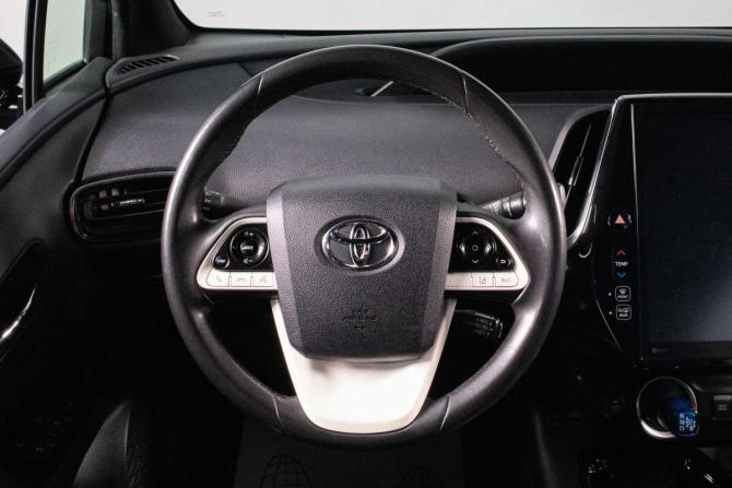 Toyota Prius IV Рестайлинг (XW50) с пробегом 2019 года, цена 2 349 000 рублей, 73255 км, лифтбек, Автокод Объявления