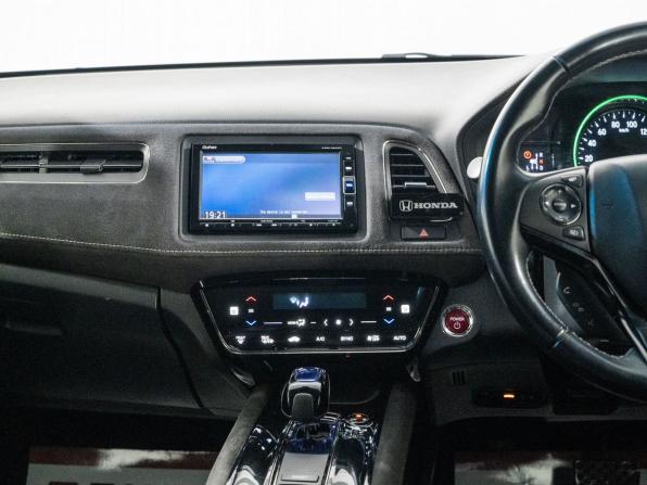 Honda Vezel I с пробегом 2017 года, цена 1 675 000 рублей, 110590 км, внедорожник, Автокод Объявления