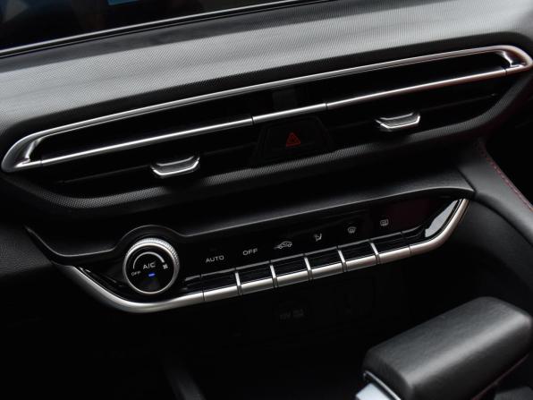 Changan Eado Plus с пробегом 2023 года, цена 1 550 000 рублей, 24853 км, седан, Автокод Объявления