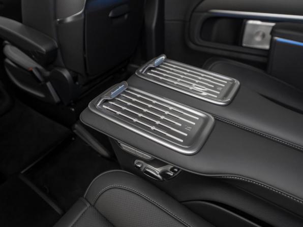 Mercedes-Benz V-Класс III (W447) Рестайлинг 2 с пробегом 2025 года, цена 13 500 000 рублей, 22 км, минивэн, Автокод Объявления
