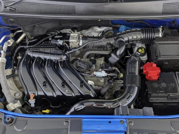 Renault Sandero II Рестайлинг с пробегом 2022 года, цена 1 370 000 рублей, 71983 км, хэтчбек, Автокод Объявления