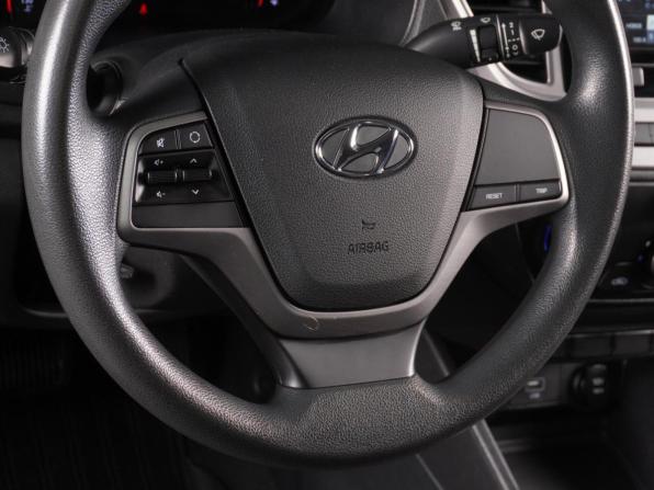 Hyundai Solaris II с пробегом 2019 года, цена 1 539 000 рублей, 64187 км, седан, Автокод Объявления