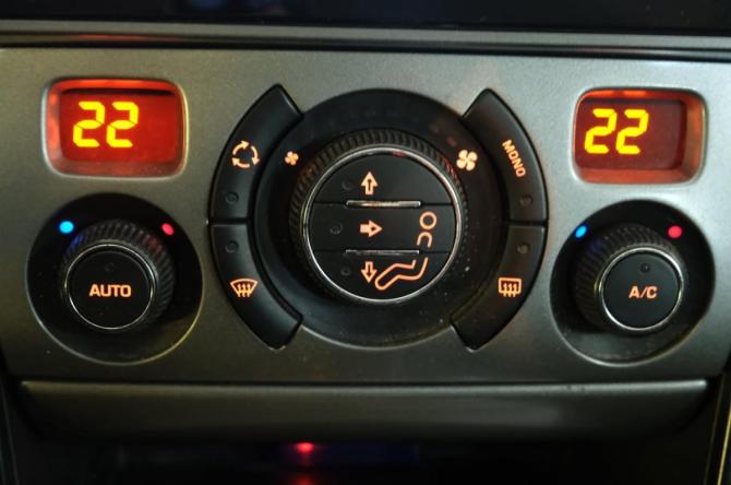Peugeot 408 I с пробегом 2012 года, цена 689 000 рублей, 161000 км, седан, Автокод Объявления
