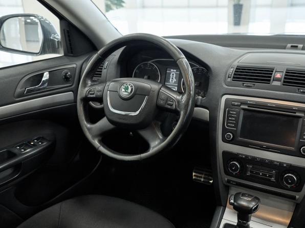 Skoda Octavia II (A5) Рестайлинг с пробегом 2012 года, цена 781 000 рублей, 202124 км, лифтбек, Автокод Объявления