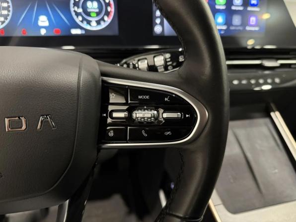 Omoda C5 I с пробегом 2023 года, цена 1 655 000 рублей, 28100 км, внедорожник, Автокод Объявления