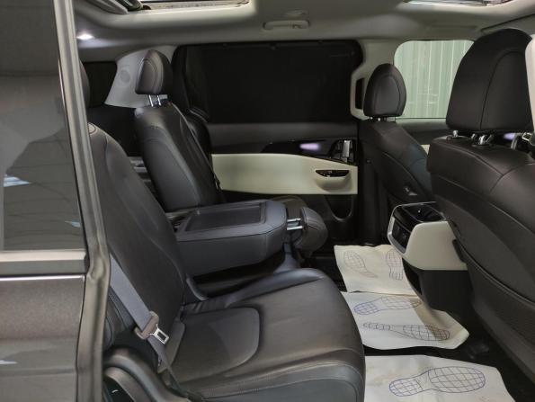 Kia Carnival IV с пробегом 2021 года, цена 4 300 000 рублей, 31562 км, минивэн, Автокод Объявления